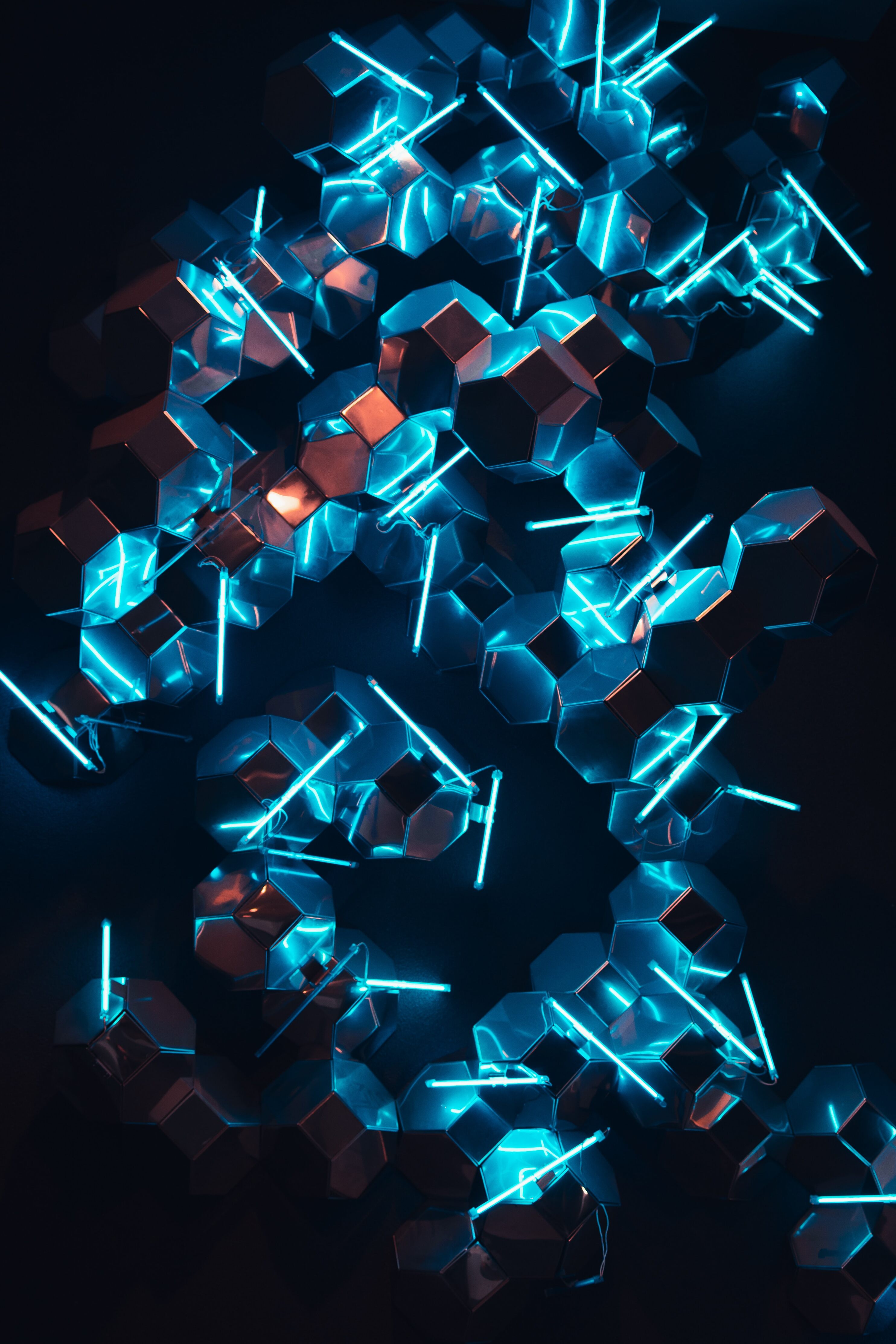 scifi model of gemetric shapes